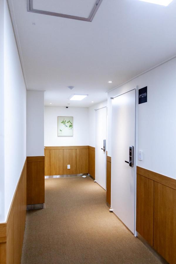 Seoulite Myeongdong Formerly - Step Myeongdong 2 Hostel Seoul