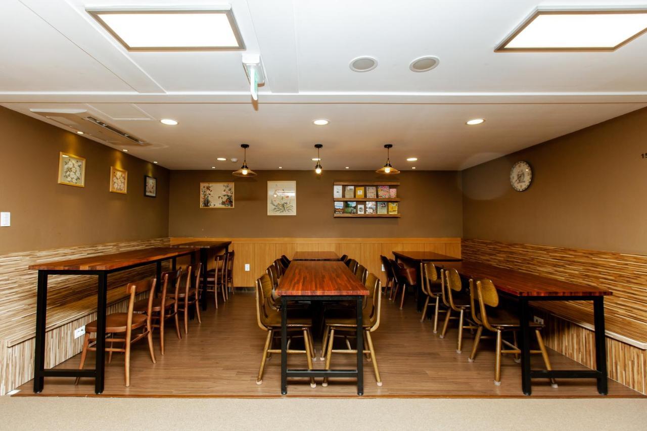 Seoulite Myeongdong Formerly - Step Myeongdong 2 Hostel Seoul